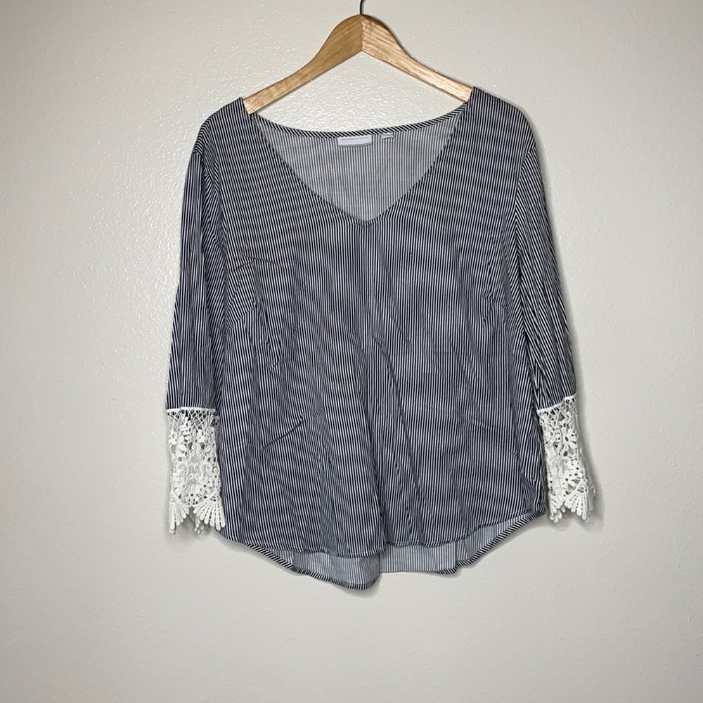 New York & Company Long Sleeve Blouse sz XL striped black/white